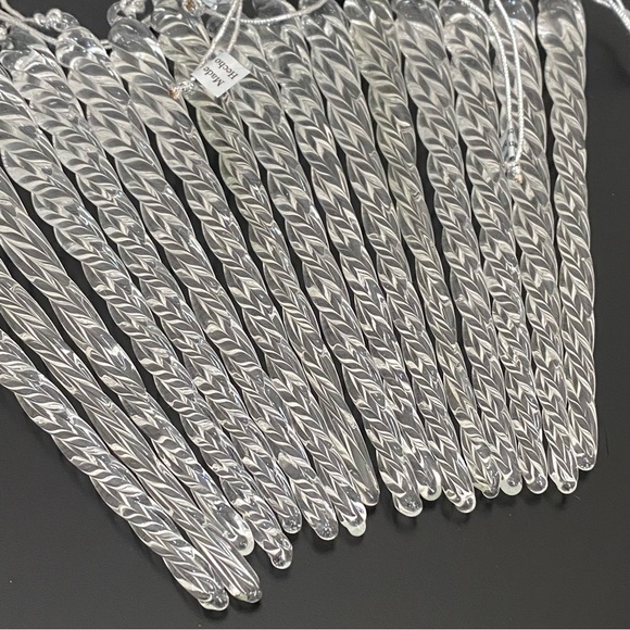 16pcs Vintage Handblown Glass Twisted Clear Glass Icicles 6” Holiday Ornament - Picture 9 of 12